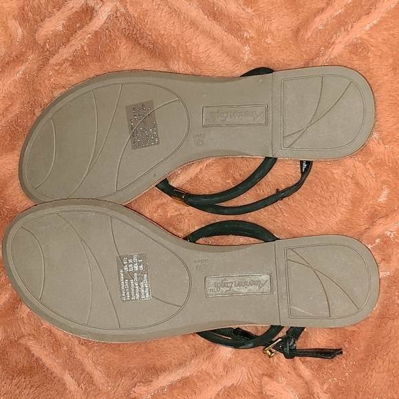 **NWOT** American Eagle Sandals -  Size 6.5 - Picture 2 of 3